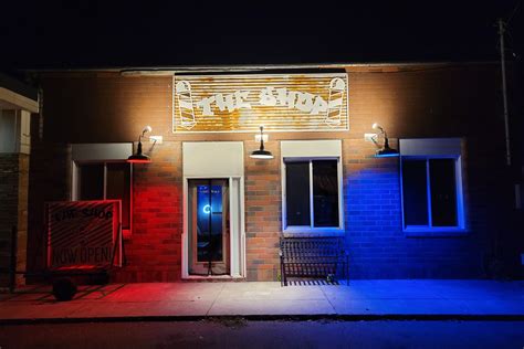 barber shop forest lake